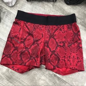 🔥🐍 Rare Lululemon Red Snakeskin Print 🐍🔥